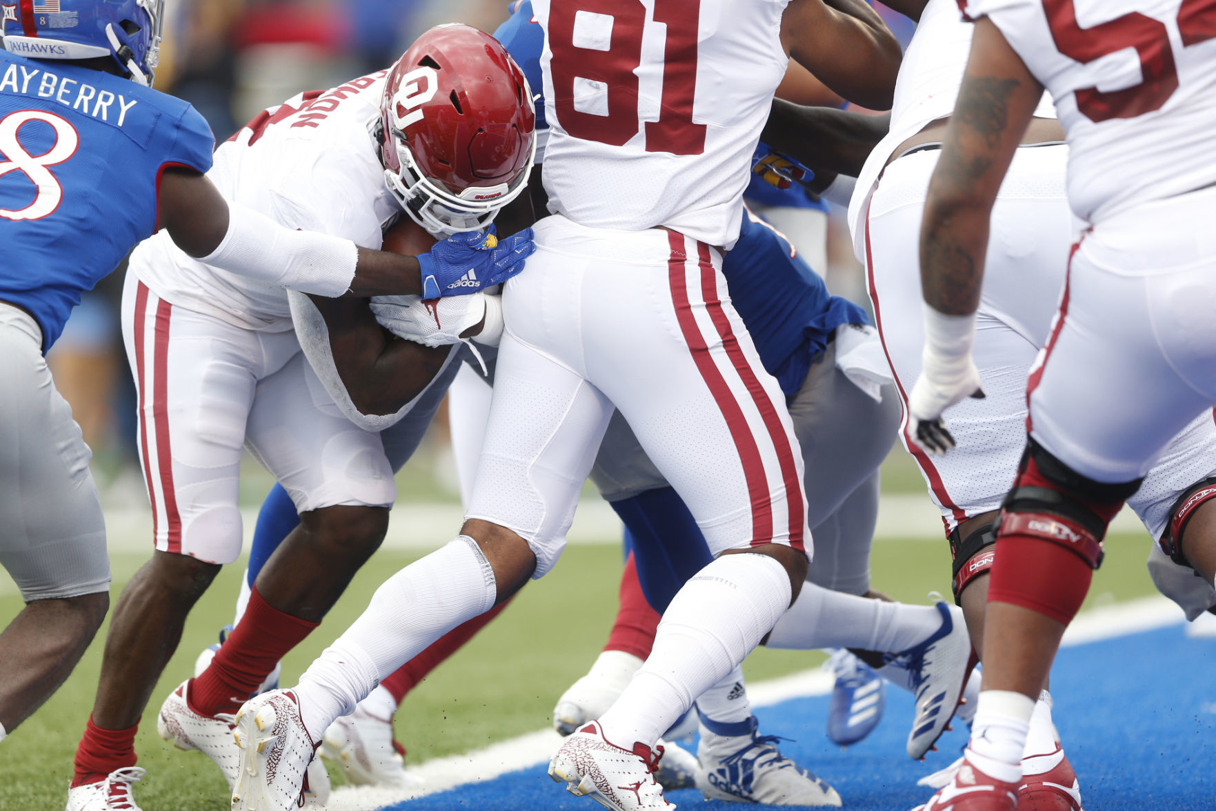 Oklahoma Sooners vs Kansas Jayhawks